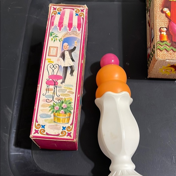 Throwback Avon vintage never used super cute - Picture 4 of 6